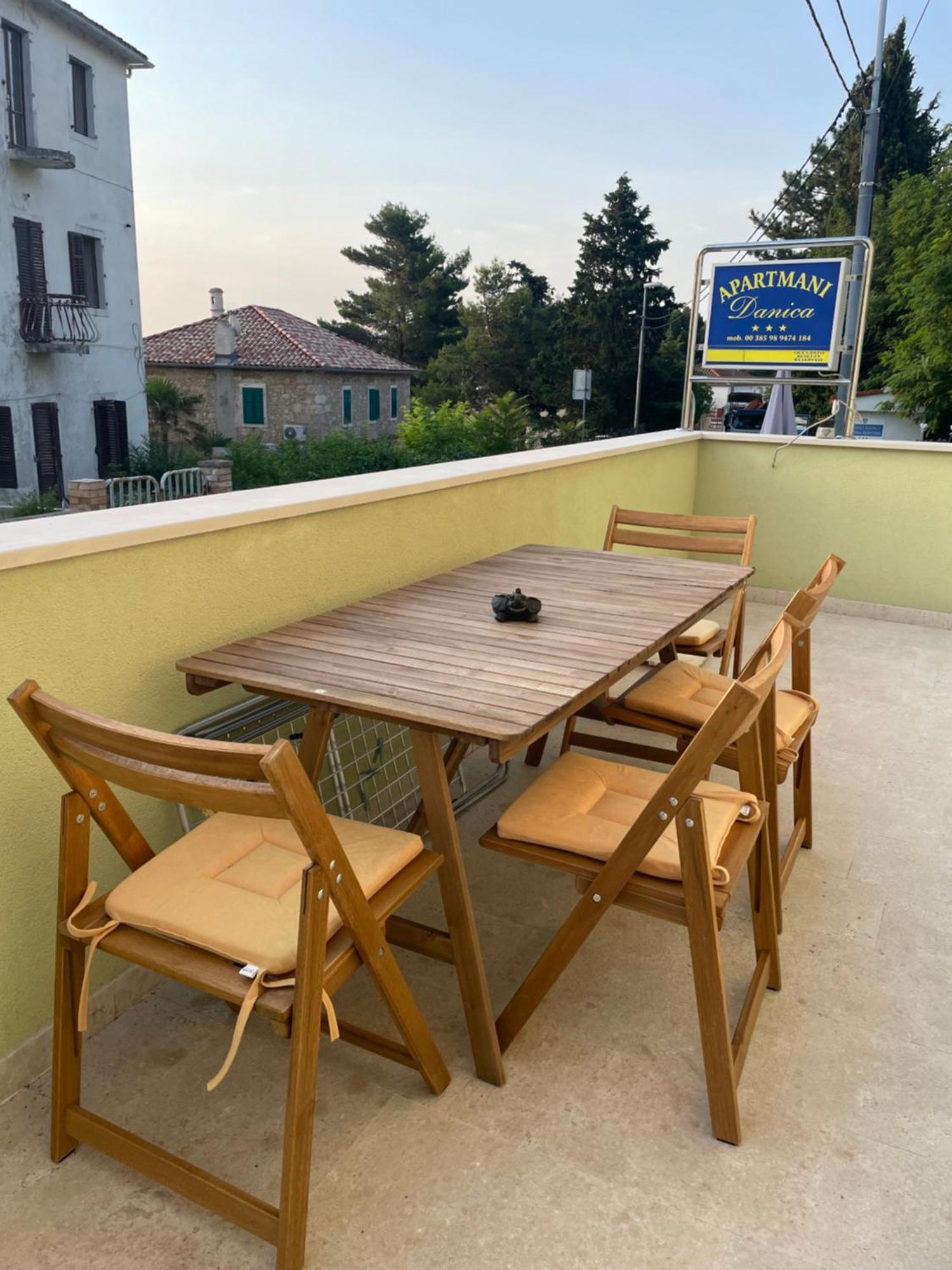 Apartmani Danica Nerezine Bagian luar foto