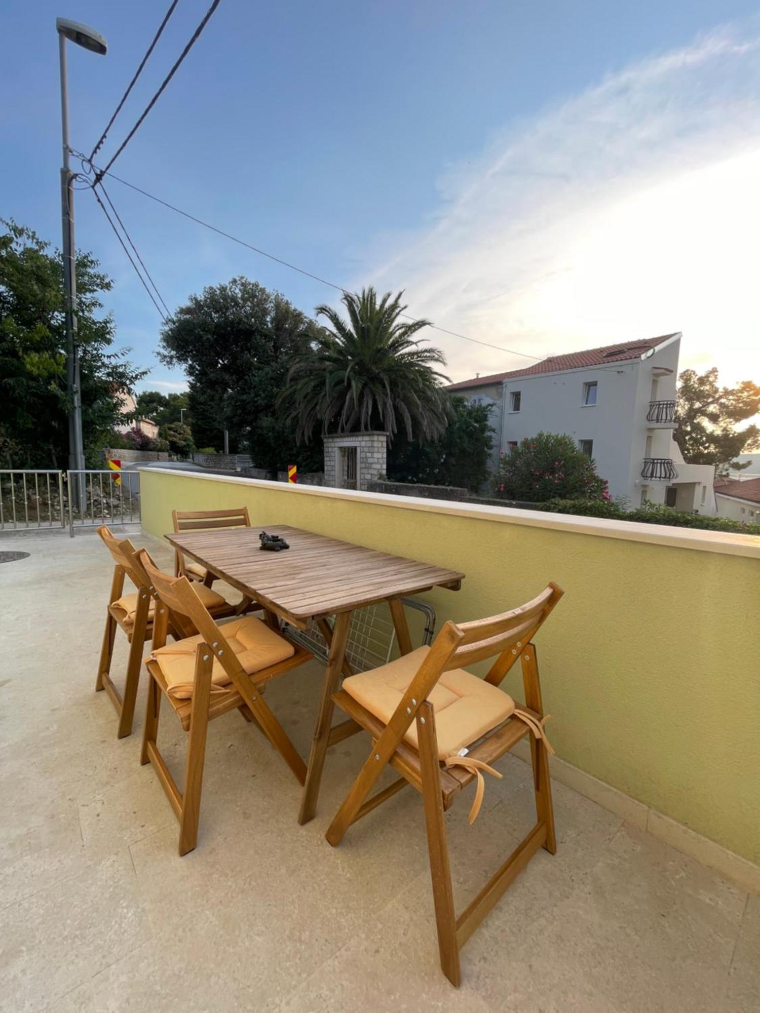 Apartmani Danica Nerezine Bagian luar foto