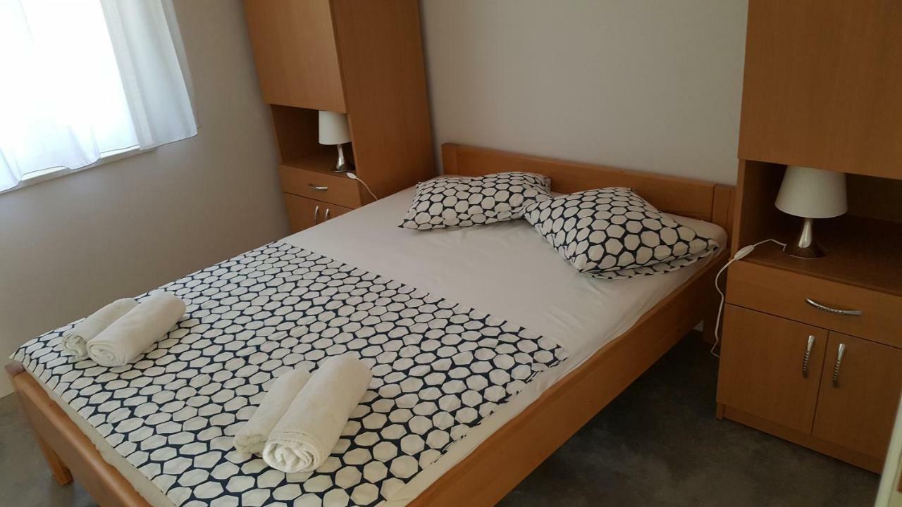 Apartmani Danica Nerezine Bagian luar foto