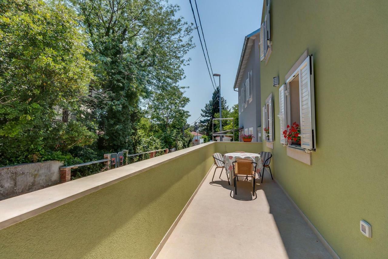 Apartmani Danica Nerezine Bagian luar foto